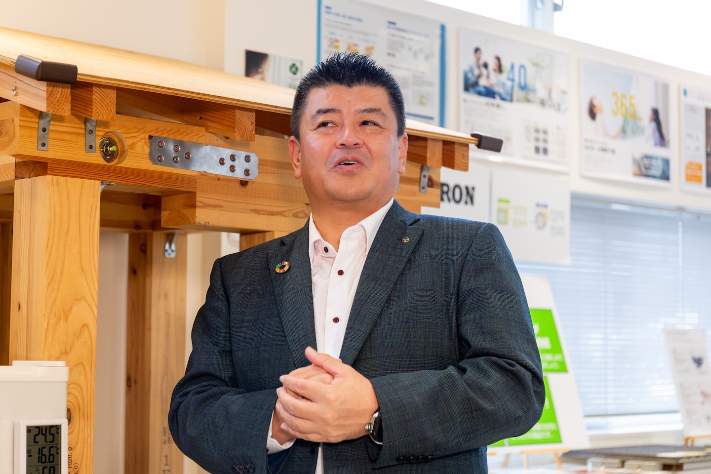話をする渡沼氏