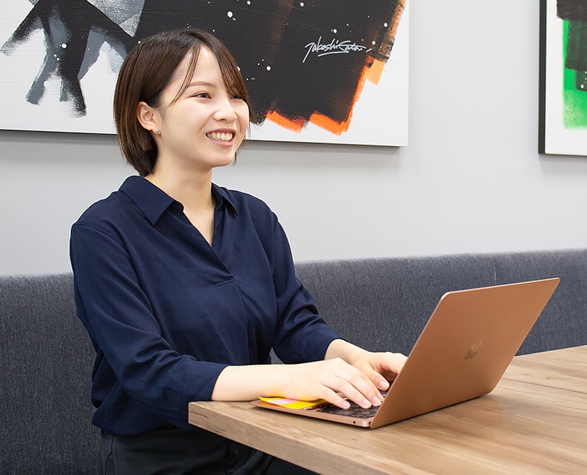 新卒入社BUSINESS DEVELOPMENT